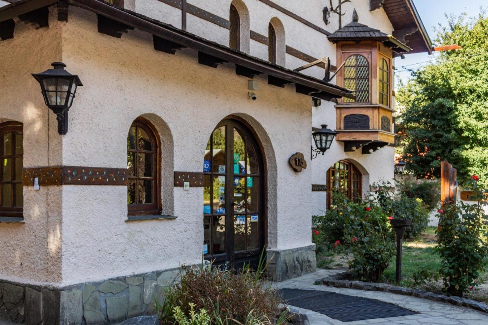 Hosteria La Posta Del Cazador San Martín de los Andes Εξωτερικό φωτογραφία