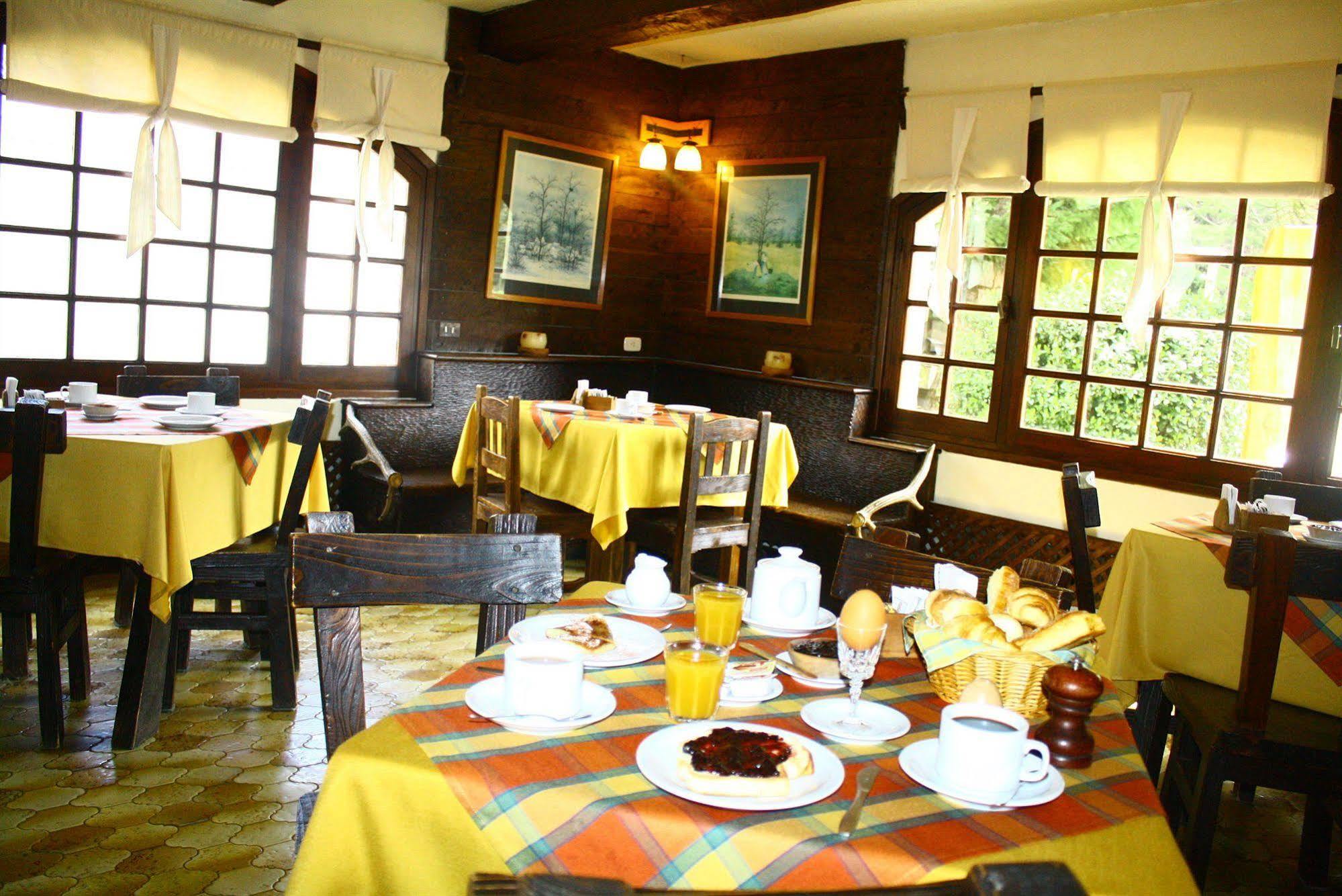 Hosteria La Posta Del Cazador San Martín de los Andes Εξωτερικό φωτογραφία