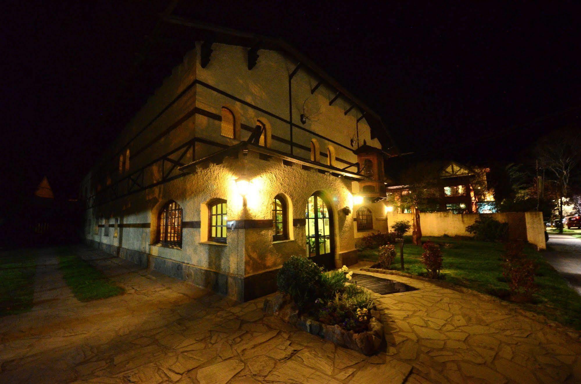 Hosteria La Posta Del Cazador San Martín de los Andes Εξωτερικό φωτογραφία